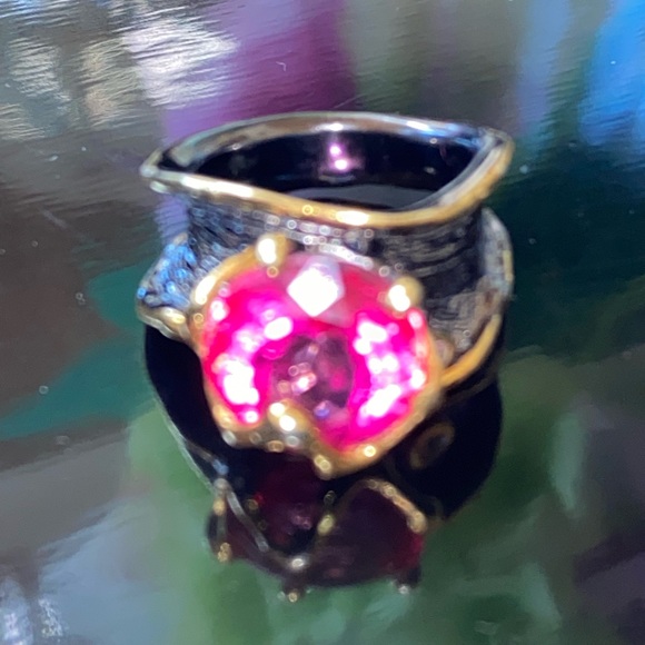 Breathtaking Pink Topaz Ring - Picture 4 of 13